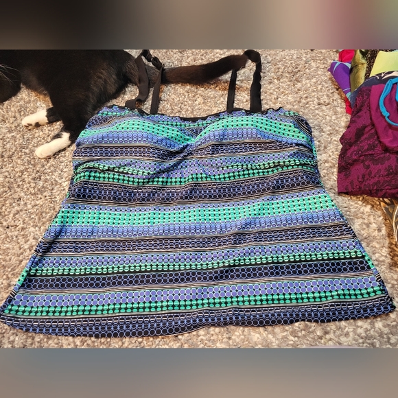 Cute bathing suit top - Picture 2 of 2